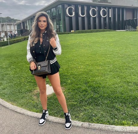 Nana Van Veghel model beautiful archive