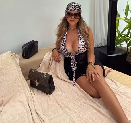 Nana Van Veghel model beautiful galleries