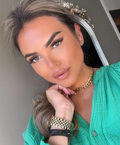 Nana Van Veghel star hd images