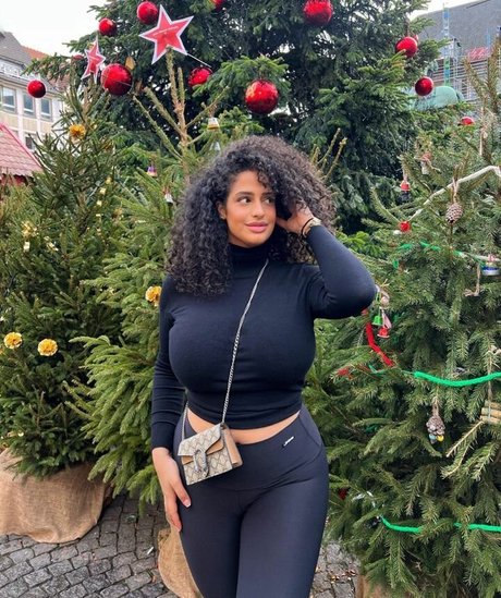 Anna Maria erotic model images