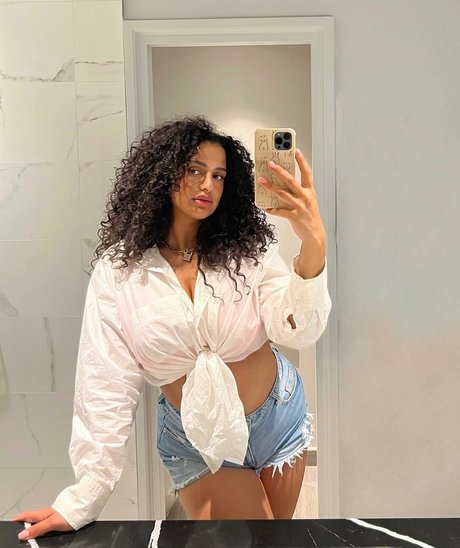 Anna Maria Profile pic