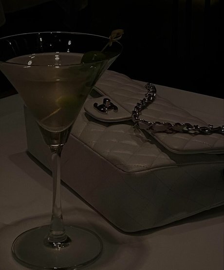 Eliza Inverno art pornstar pictures