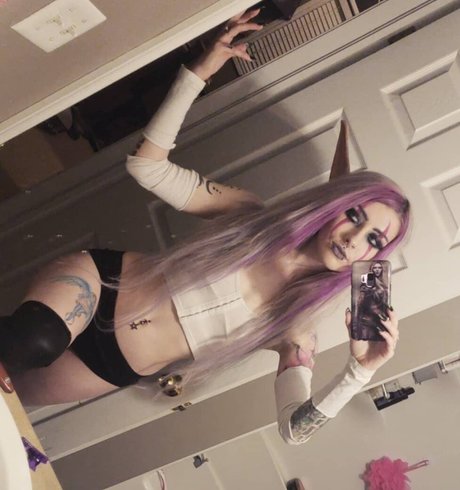 LadySurvival pretty star image