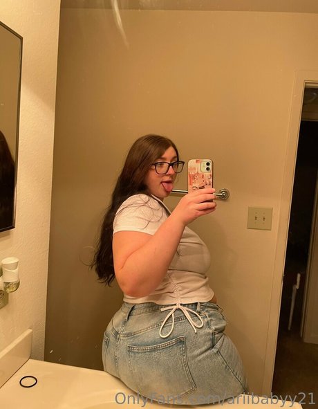 ariibabyy21 pornstar perfect galleries