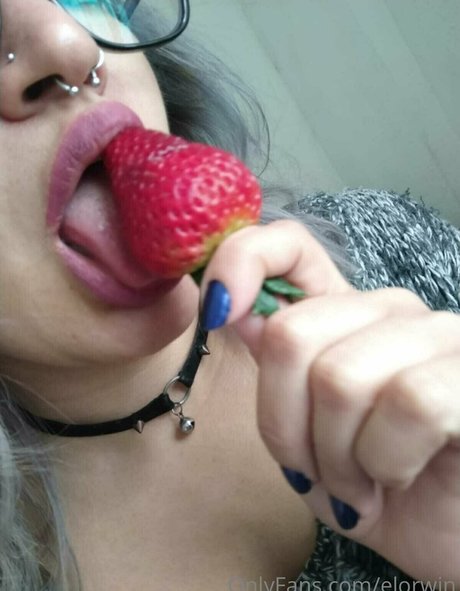 elorwin pretty pornstar pic