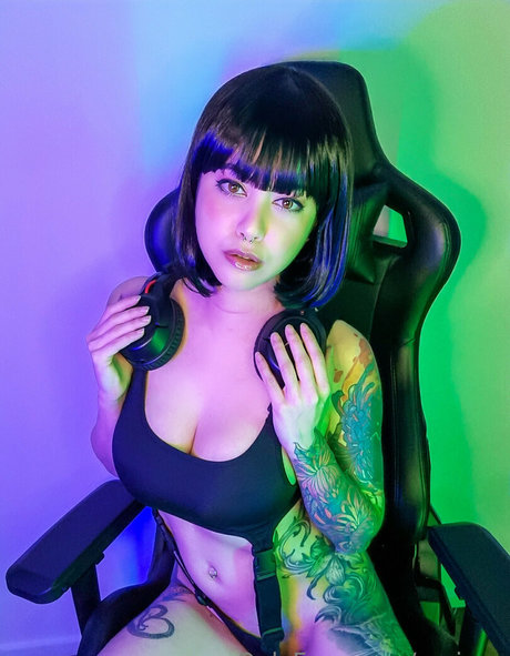 meivox nude actress img