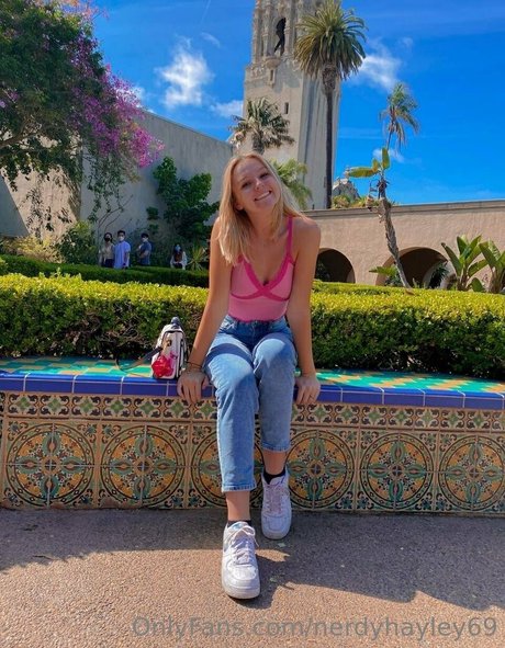 nerdyhayley69 perfect actress pictures