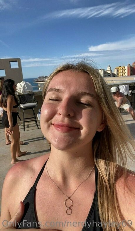 nerdyhayley69 naked actress picture
