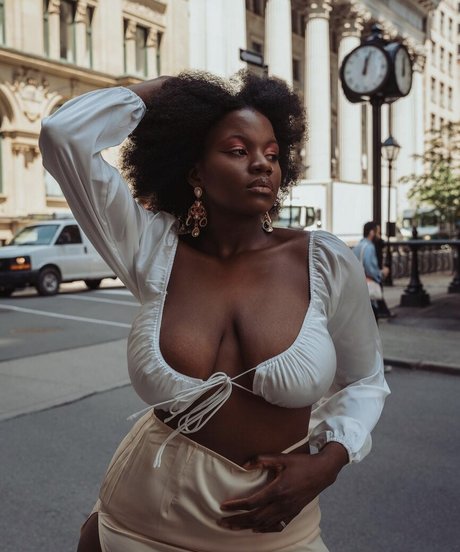 Stylebyambre IG high quality star img