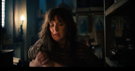 Winona Ryder naked model photos