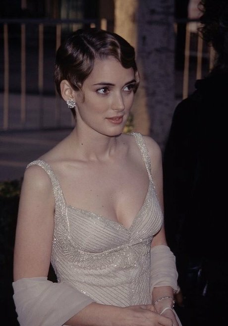 Winona Ryder exclusive actress img