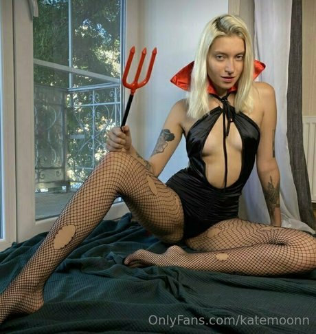 katemoonn model beautiful gallery