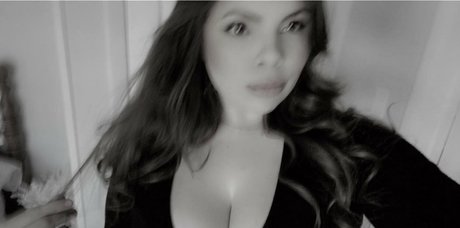 bigbuttbambii star gallery