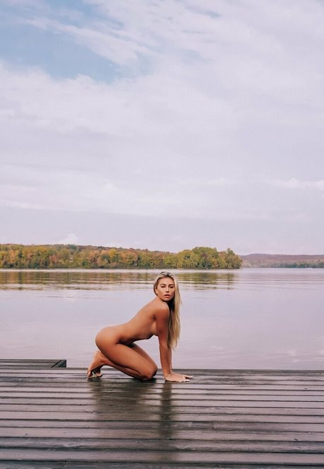 khloete erotic model pic