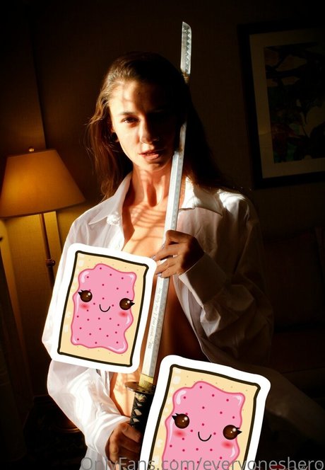 everyoneshero pornstar nude img