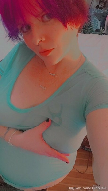 quinzel420 sexy model picture