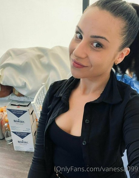 vanessa099 star hot image