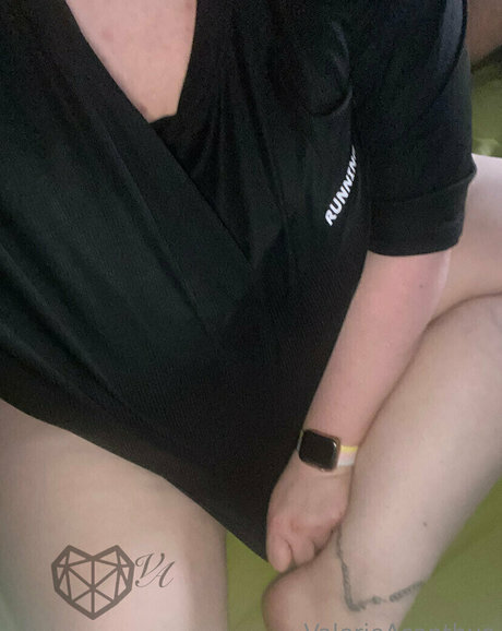 val acanthus naked pornstar pictures