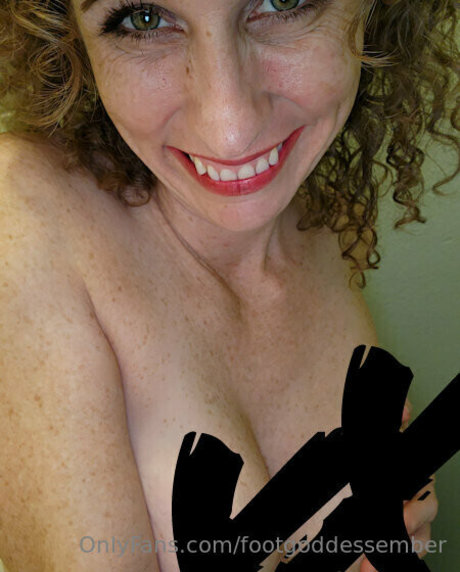 footgoddessember beautiful model photos