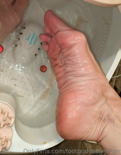 footgoddessember model hot galleries