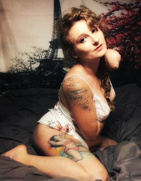 the1rmdbndt nude star photos