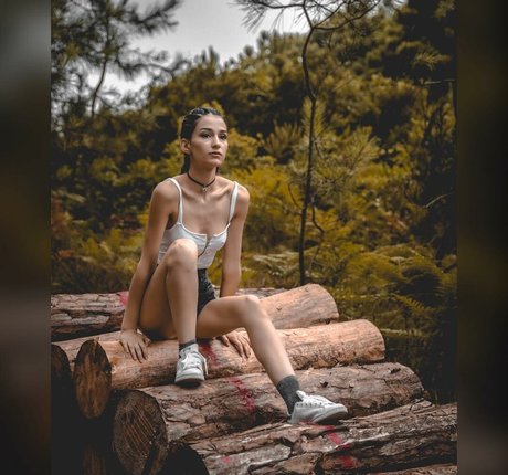 Vahide Bulu star beautiful gallery