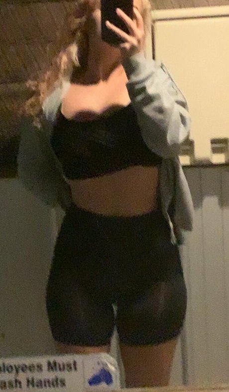 Violet Barlowe model xxx gallery