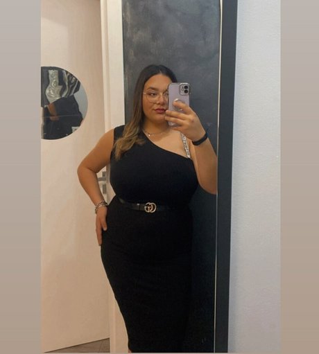 Letizia Scrivani exclusive star img