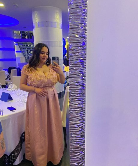 Letizia Scrivani nice model photo