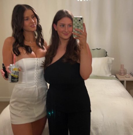 Emilia Dettorre adult star gallery