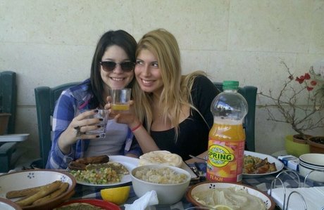 Daniella Yallouz top star photo