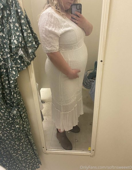 softnsweeet0 art model pic