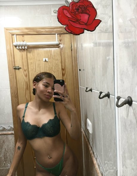 aquabelle x sexy actress photo