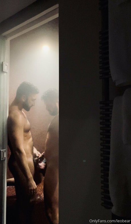 leobear nudes star galleries