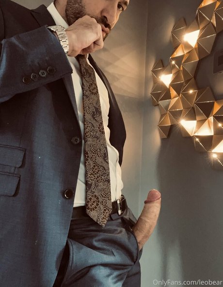 leobear nice model pic