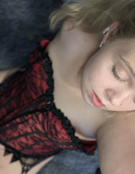 sadiegoldfree model beautiful gallery