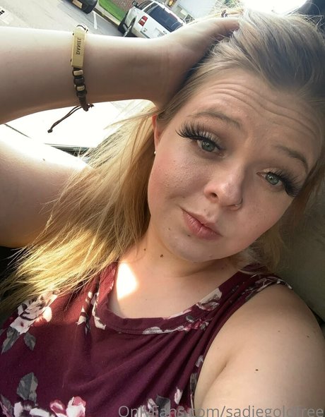 sadiegoldfree model art images