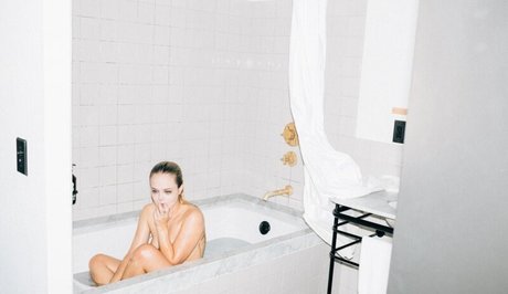 Jordan Bunniie sex pornstar archive