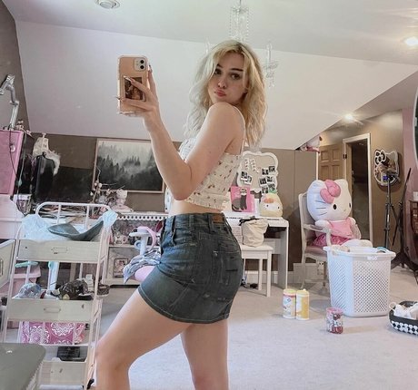 MyahAlanna perfect pornstar pics