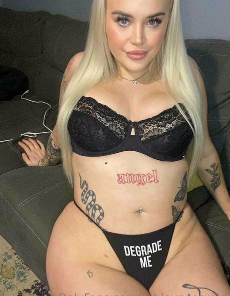 ashleygoeswild xxx model photo