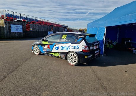 mansellracing star nudes picture