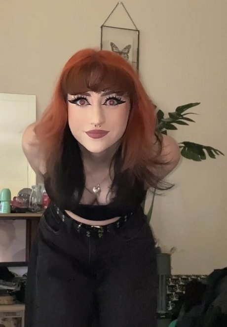 Exotiiac model top galleries