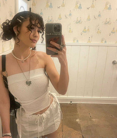 mirandarothchild model exclusive images