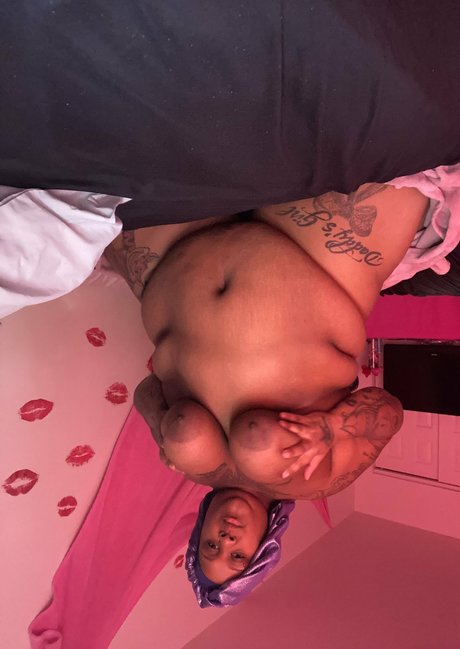 justfat model sexy picture