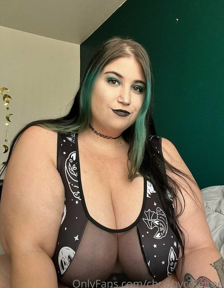 chubbycolefree model porn pics