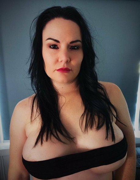 chanelbeexx perfect pornstar photos