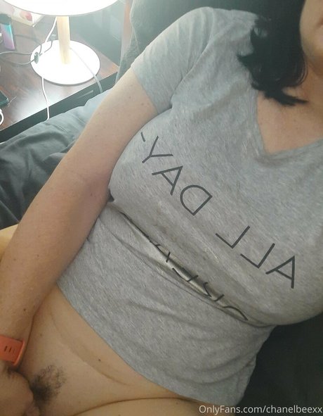 chanelbeexx hot model galleries