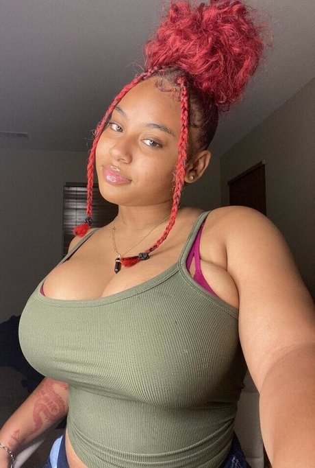 jjuicyjasss sexy actress picture