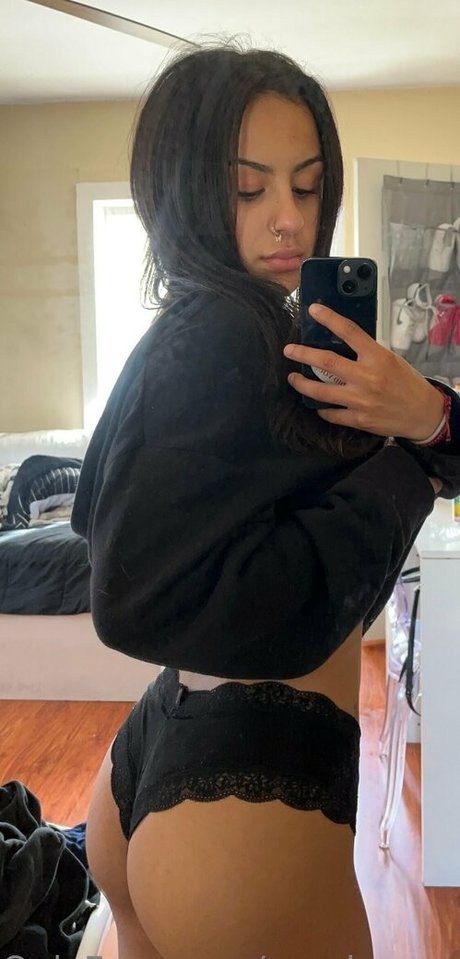 moniqueee8 pornstar nice photos