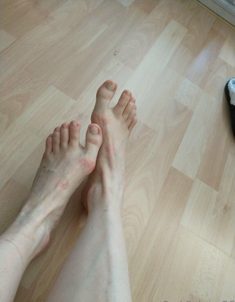 red selene hot star pics